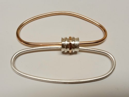 Judy Larson's Spinner Fidget Bangles - , Contemporary Wire Jewelry, Texturing, pickle and rinse
